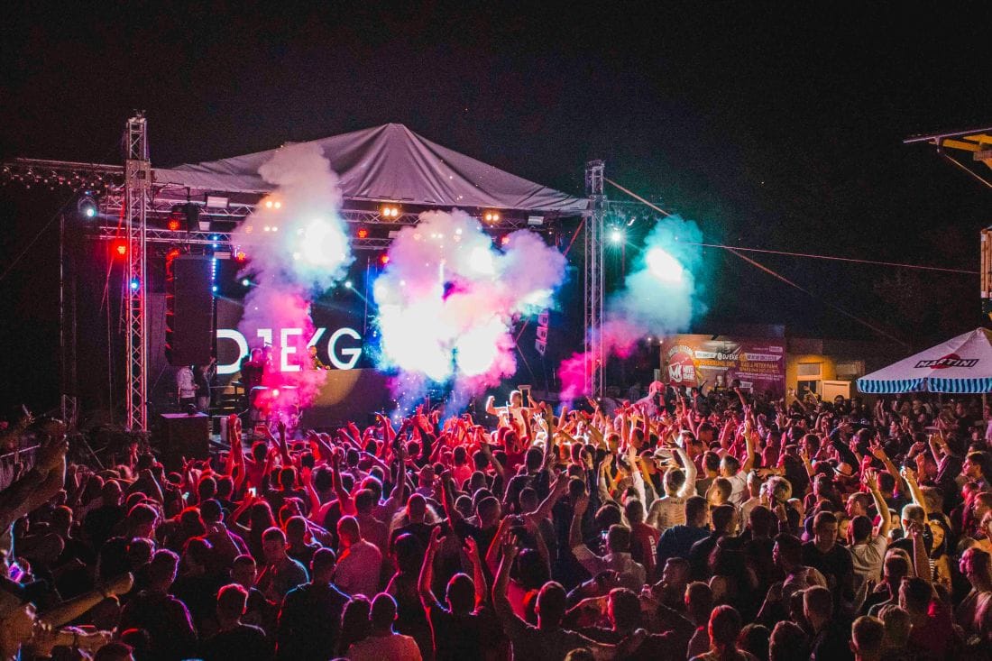 Outdoor summer gig